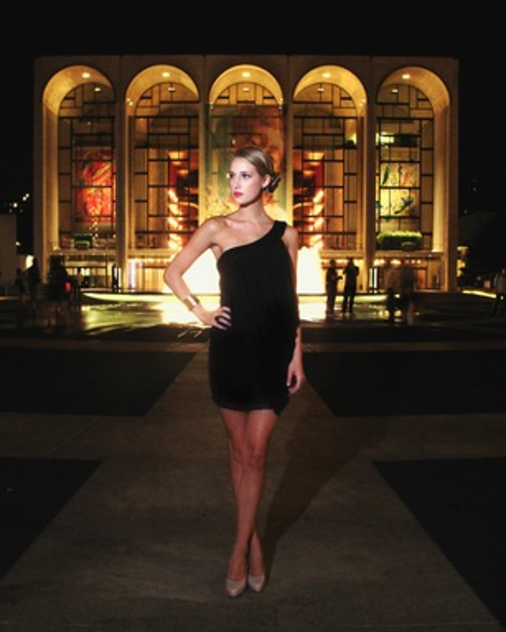 Warner Bros. Debuts 'Gossip Girl' Clothes