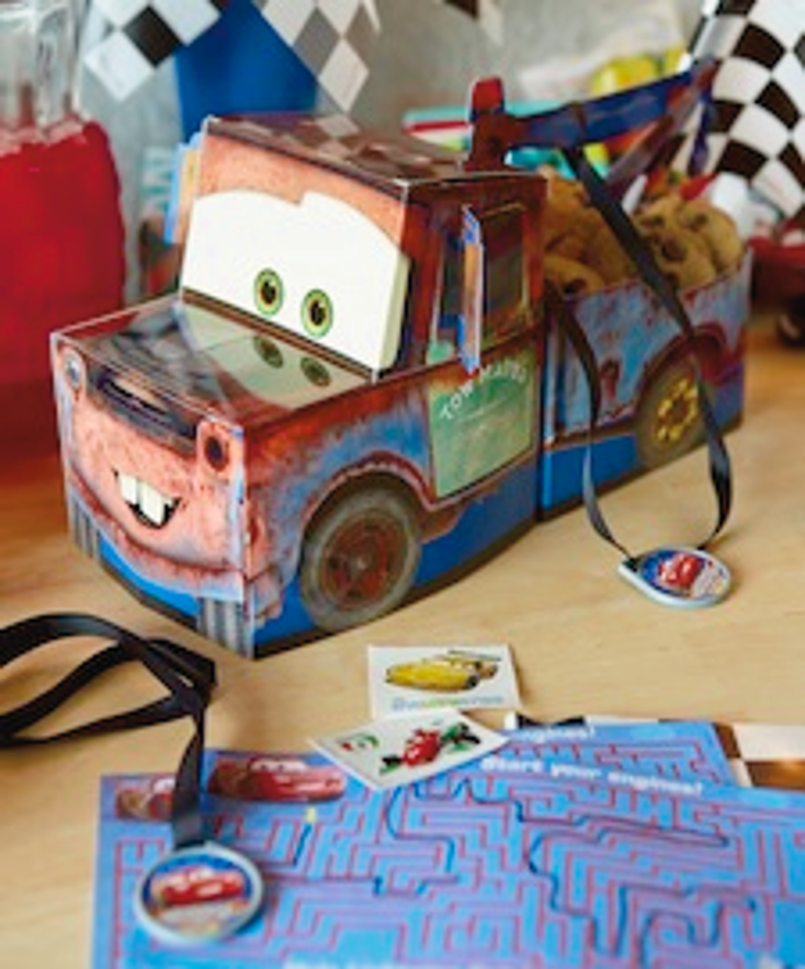 Disney Parties with Hallmark Disney Parties with Hallmark
