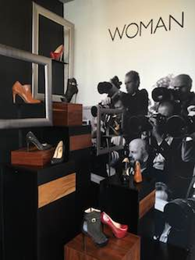 PlayboyShoesMexico3.jpg PlayboyShoesMexico3.jpg