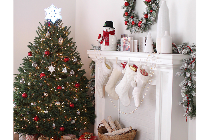 Let Hallmark Take Care of Your Christmas Tree