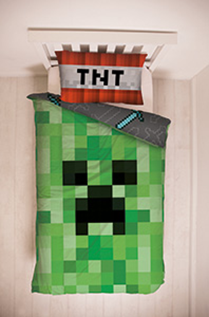 Character World Builds ‘Minecraft’ Bedding