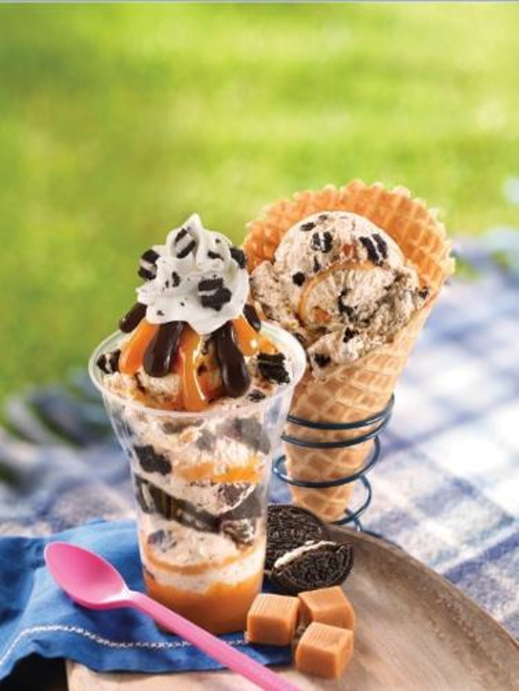 Baskin-Robbins Mixes with Oreo Baskin-Robbins Mixes with Oreo