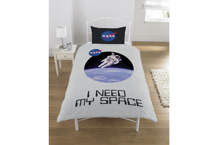 Dreamtex Blasts Off New Partnership with ISA for NASA Space-Inspired Textiles