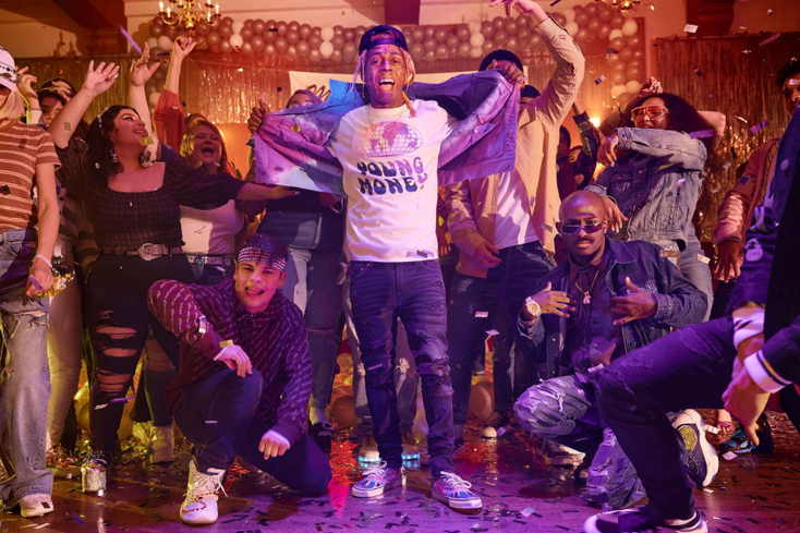 Young Money: Lil Wayne, American Eagle Partner for Fashion Line Young Money: Lil Wayne, American Eagle Partner for Fashion Line