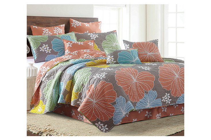 Debra Valencia to Expand Bedding Line Debra Valencia to Expand Bedding Line
