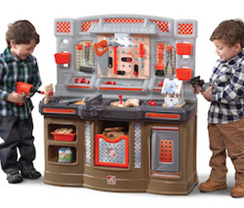 TRUHoliday142.jpg TRUHoliday142.jpg