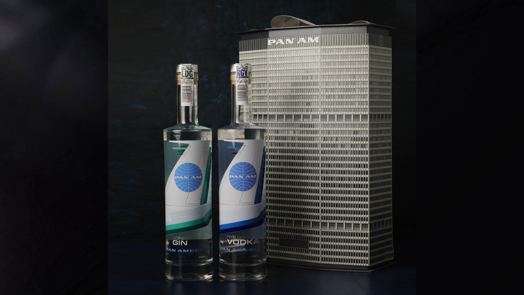 Pan Am-branded gin and vodka alongside the giftbox.