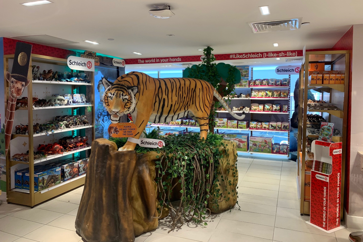 Schleich Plots U.S. Expansion with Pop-Ups at Toys ‘R’ Us, FAO Schwarz Schleich Plots U.S. Expansion with Pop-Ups at Toys ‘R’ Us, FAO Schwarz