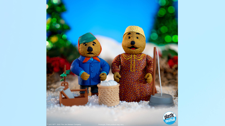 Emmett and Ma figures. Emmett and Ma figures.