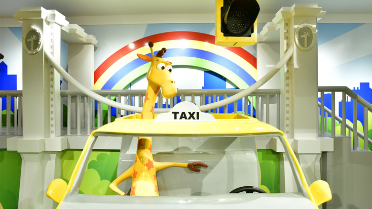 Toys"R"Us taxi