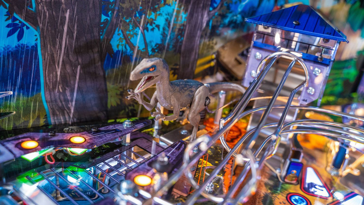 30th anniversary Jurassic Park pinball machine, Stern Pinball