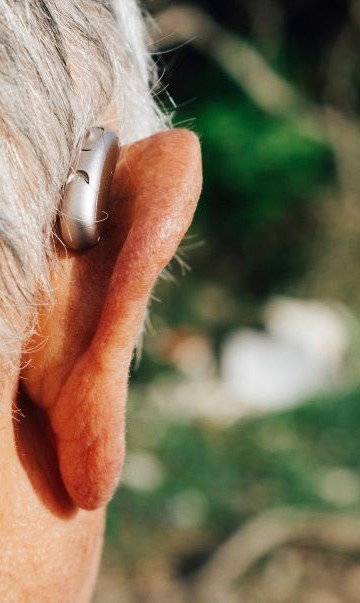 closeup-man-hearing-aid.jpg
