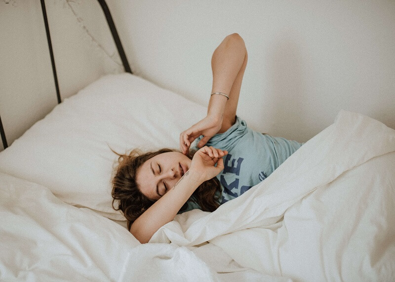 sleeping-with-ear-infection.jpg