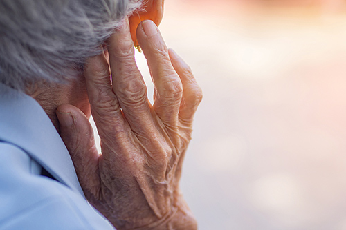 back-view-of-elderly-woman-han-500.jpg