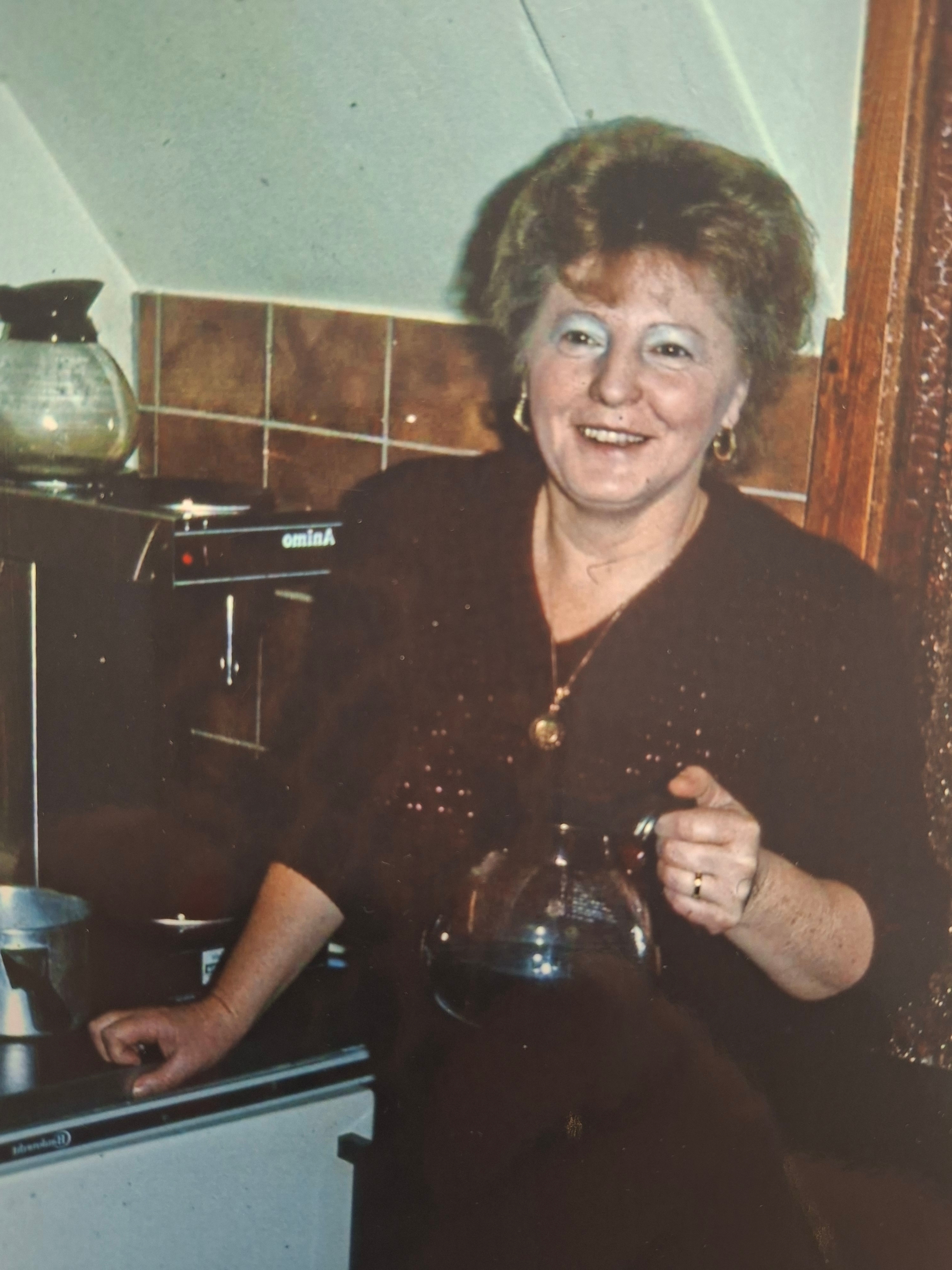 Nel van Dijk koffiejuffrouw.jpg