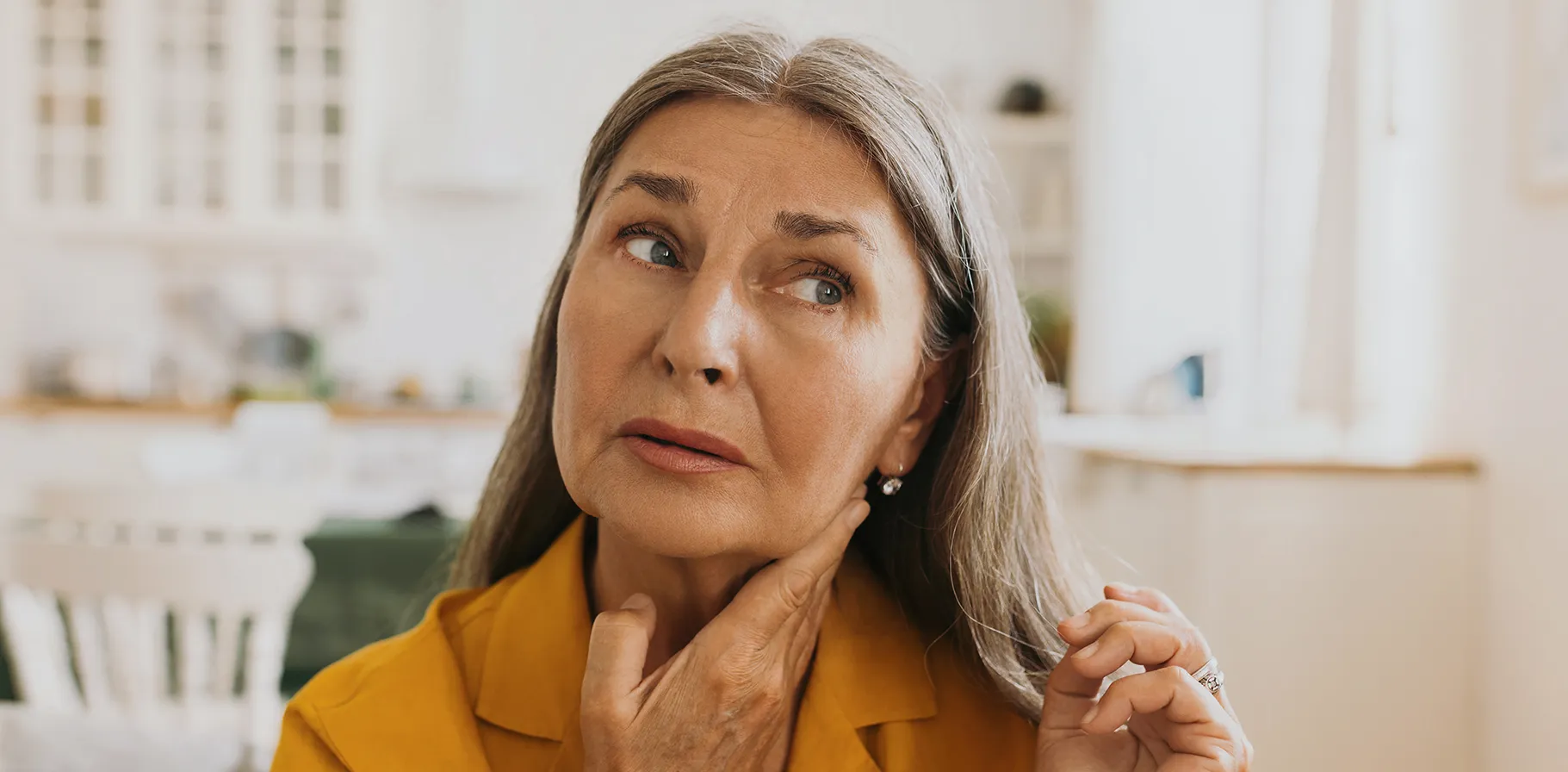 HH_swollen-lymph-nodes-behind-the-ear-DESKTOP.jpg