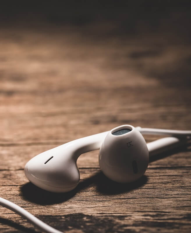 headphone-and-phone-mobile-banner.jpg
