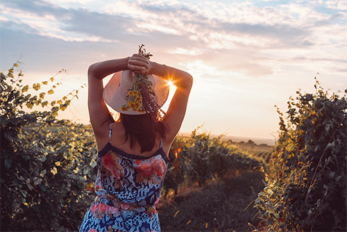 beautiful-woman-in-vineyard-500.jpg