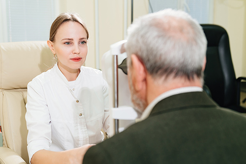 ophthalmologist-examination-of500.jpg