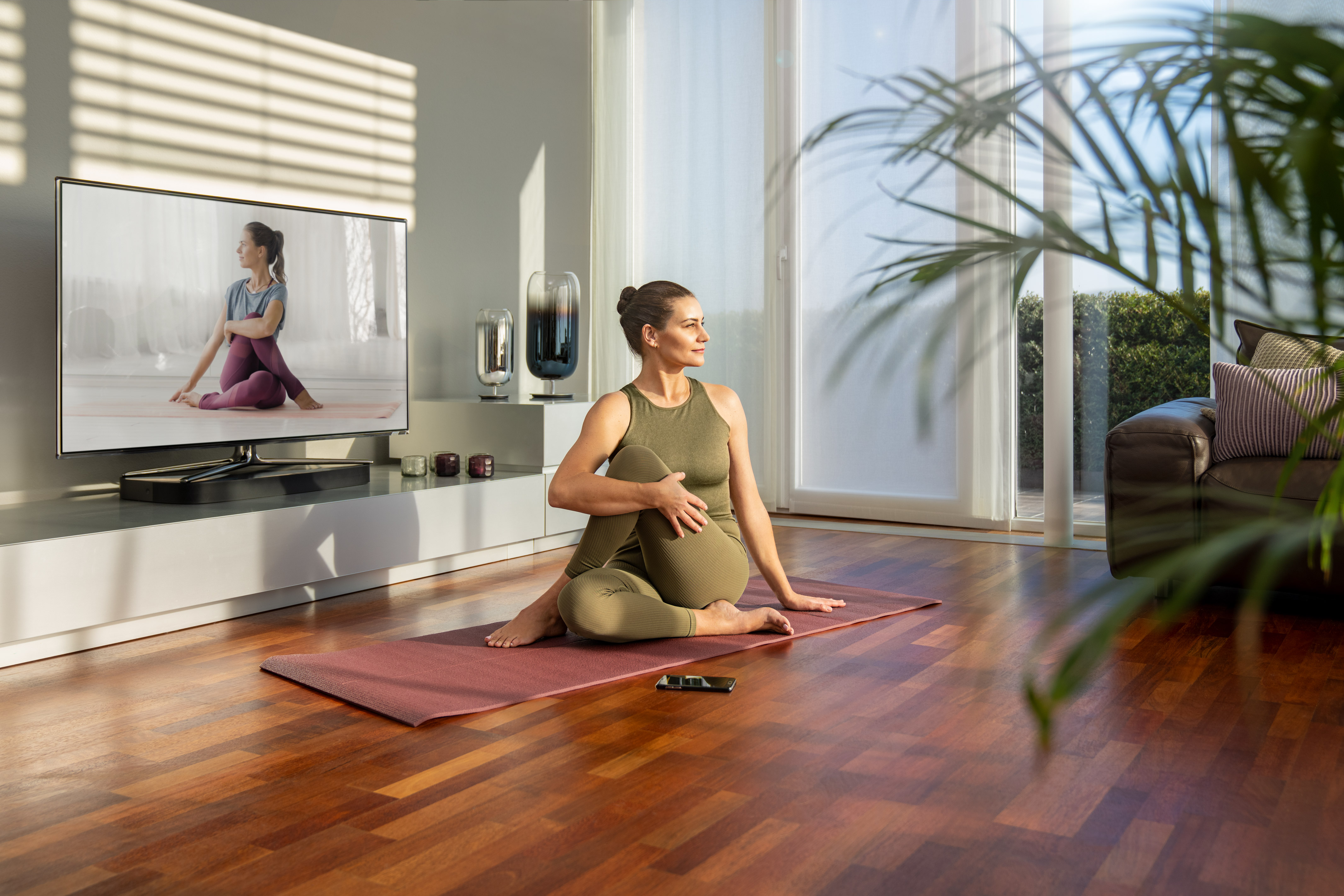 Yoga2-Phonak-Audeo-Fit.jpg