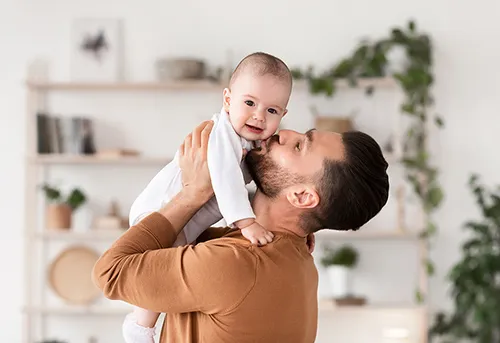 dads-love-cute-baby-500.jpg