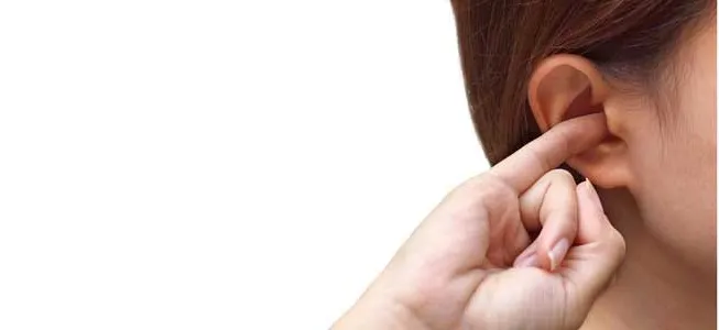 bigstock-itchy-ears-212056687-679x300.jpg
