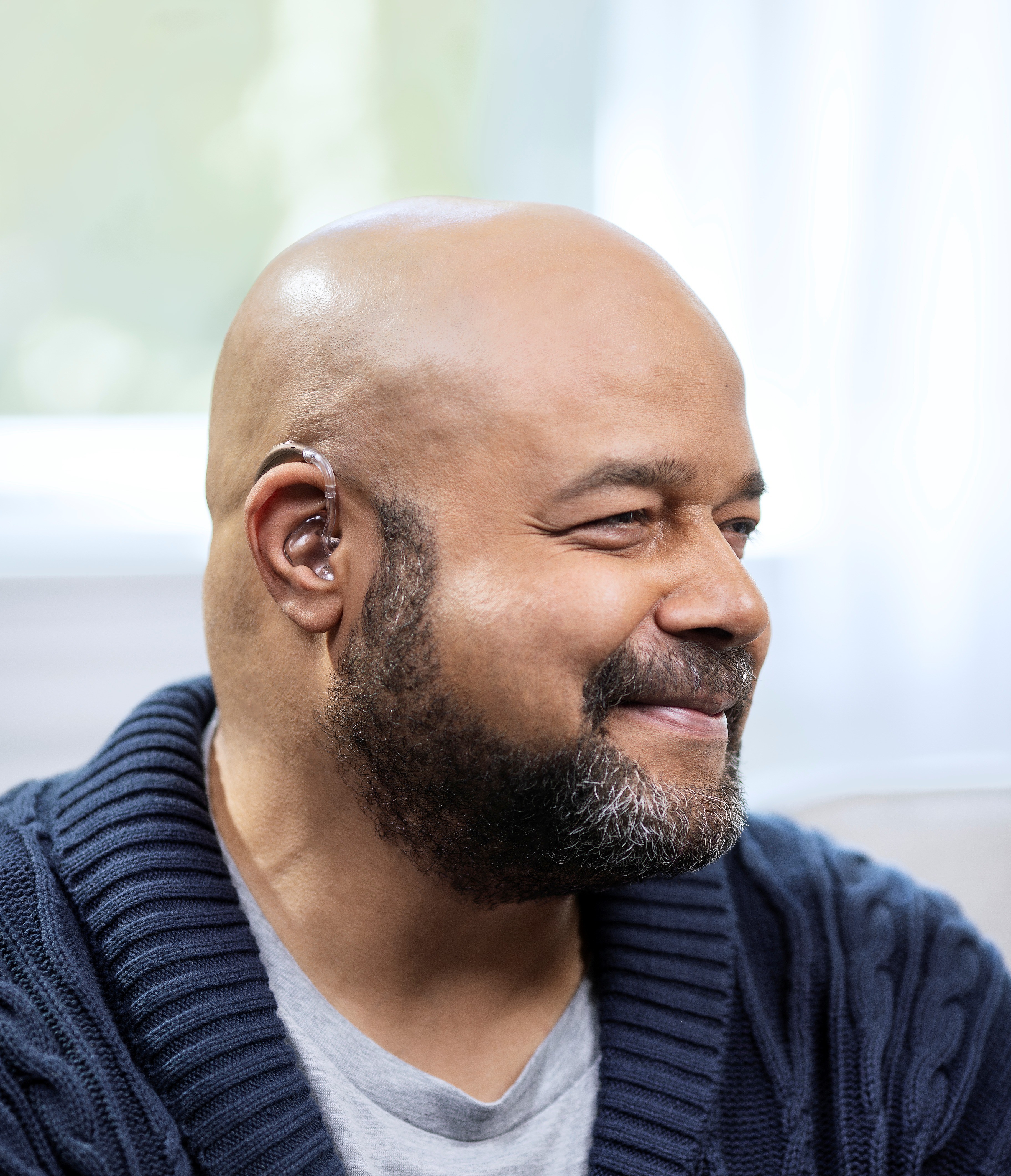 PH_Pic_Naida-L-PR_HappyMan-Portrait01.jpg