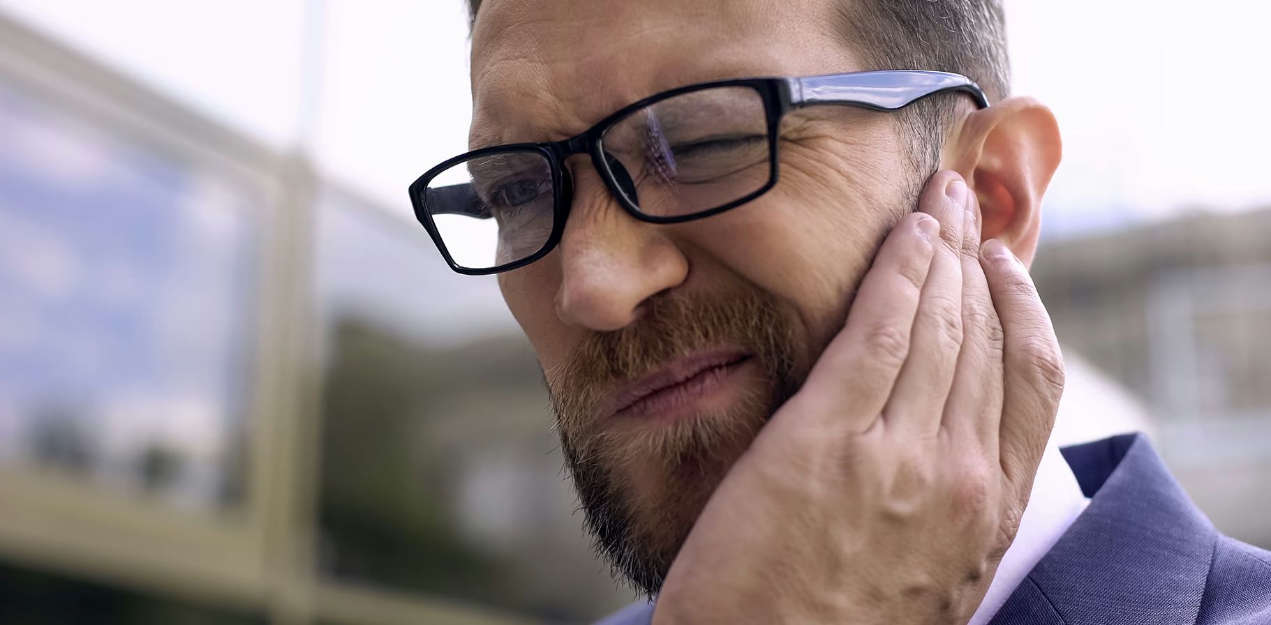 HH-what-can-i-do-if-my-hearing-aids-hurt-my-ears-DESKTOP.jpg