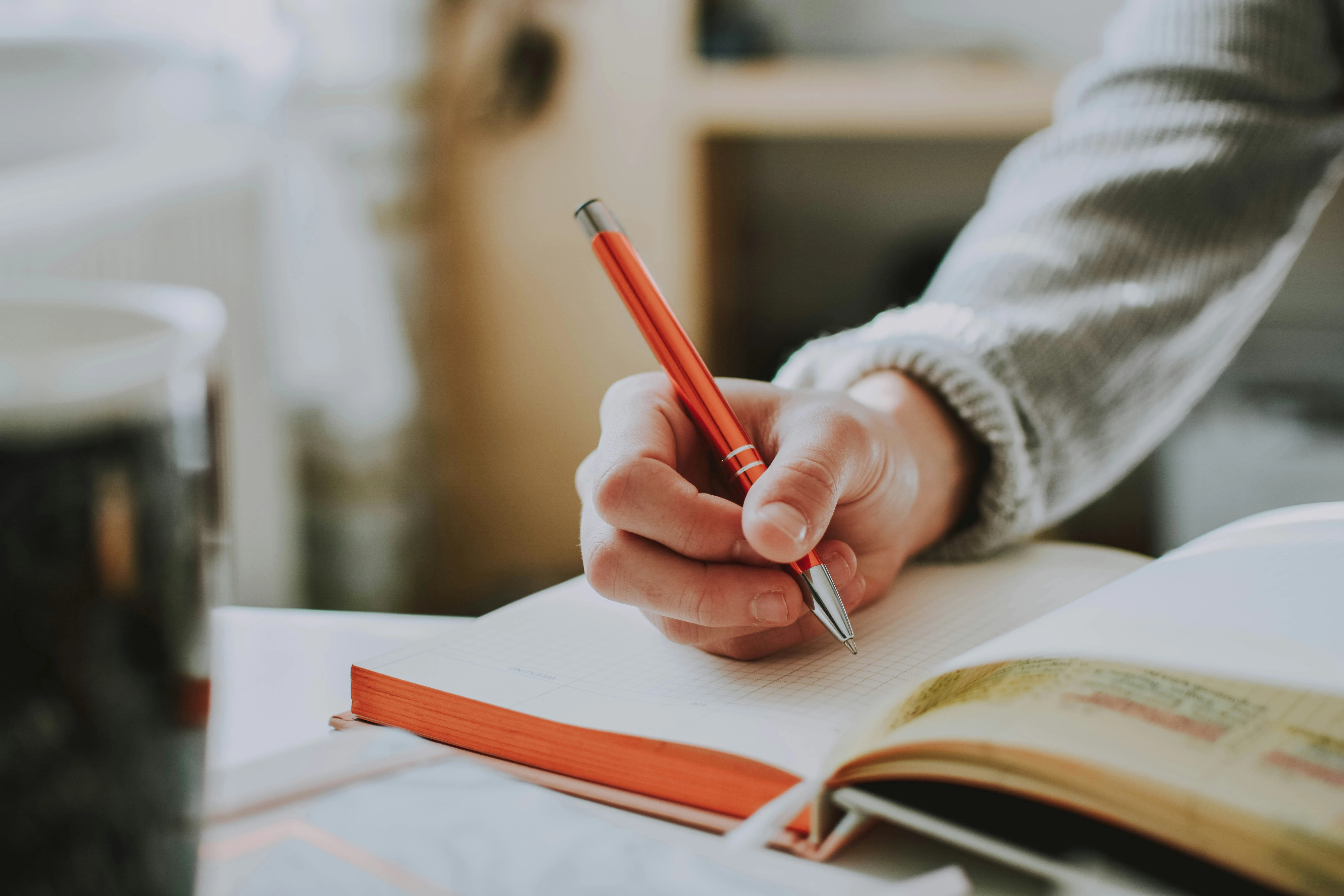 Your First Month with Hearing Aids How To Use A Listening Diary Desktop (1).webp