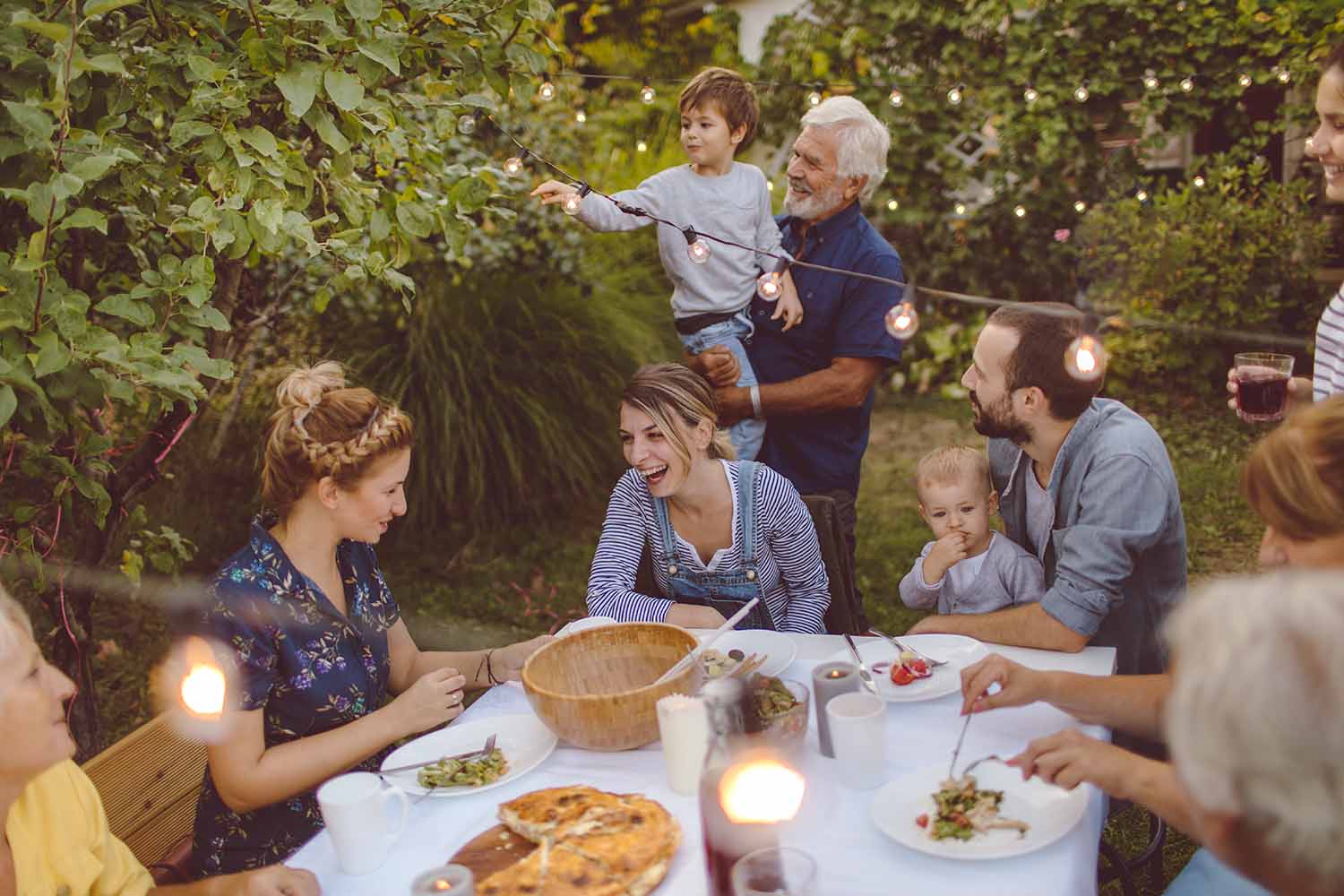 Infinio_frokost_udenfor_familie.jpg