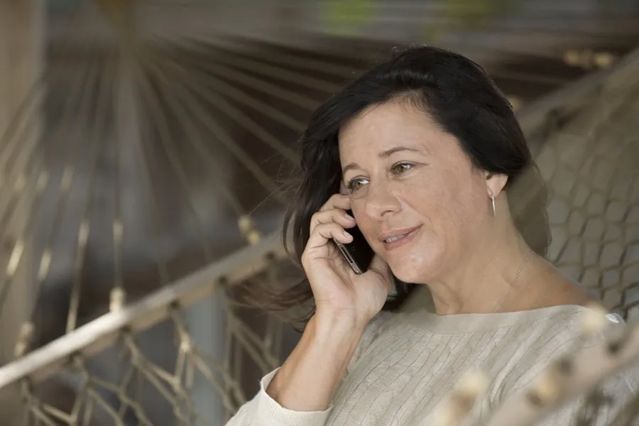 sudden-hearing-loss-woman-talking-on-phone.jpg
