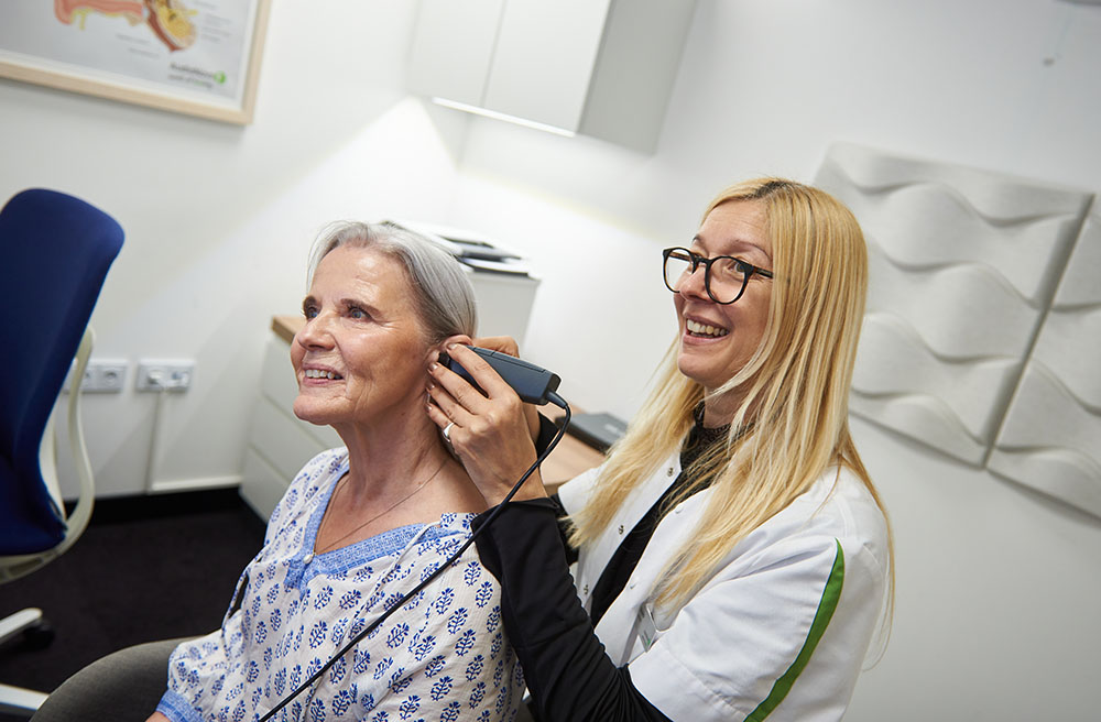 Kunde faar lavet hoeretest hos audiologist.jpg