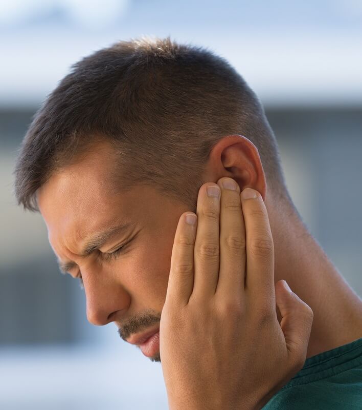 man-with-earache-mobile-banner.jpg