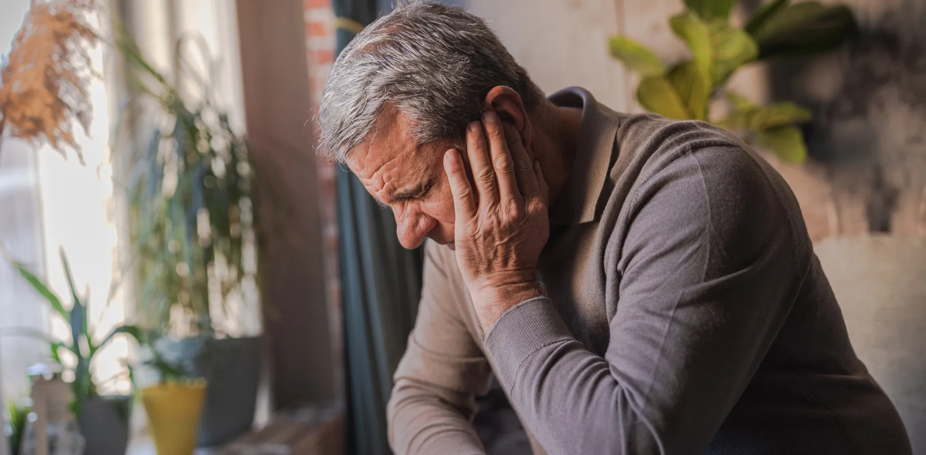 adult-ear-infection-hearing-loss_BlogDesktop.jpg