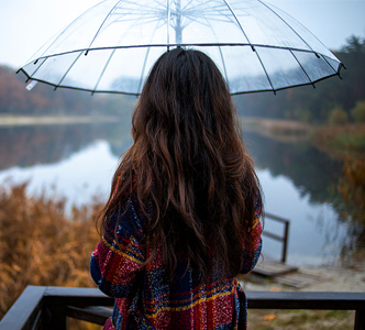 lonely-sad-girl-on-the-lake-332x300.jpg