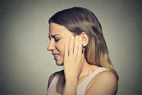 tinnitus-closeup-side-profil-500.jpg