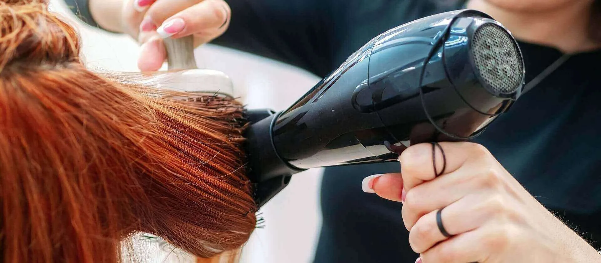 hair-styling-with-hairdryer-desktop-banner.jpg