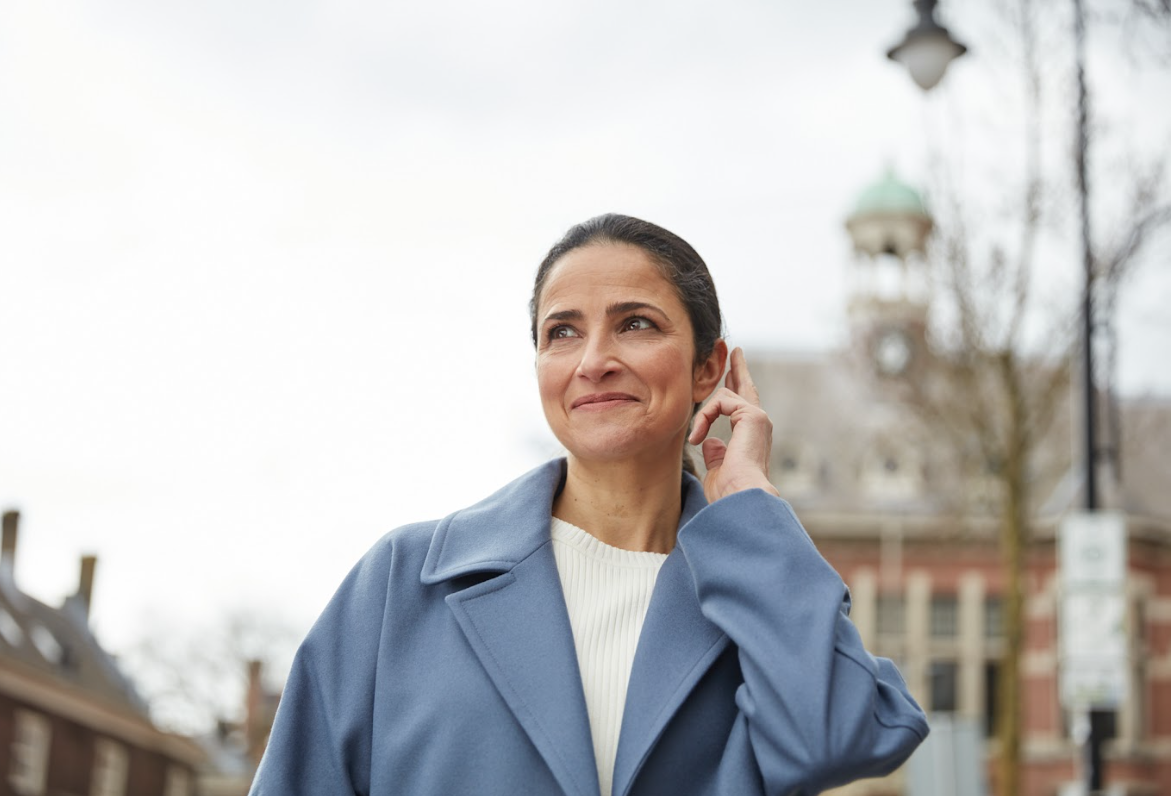 Cristiane achter oor 2.png