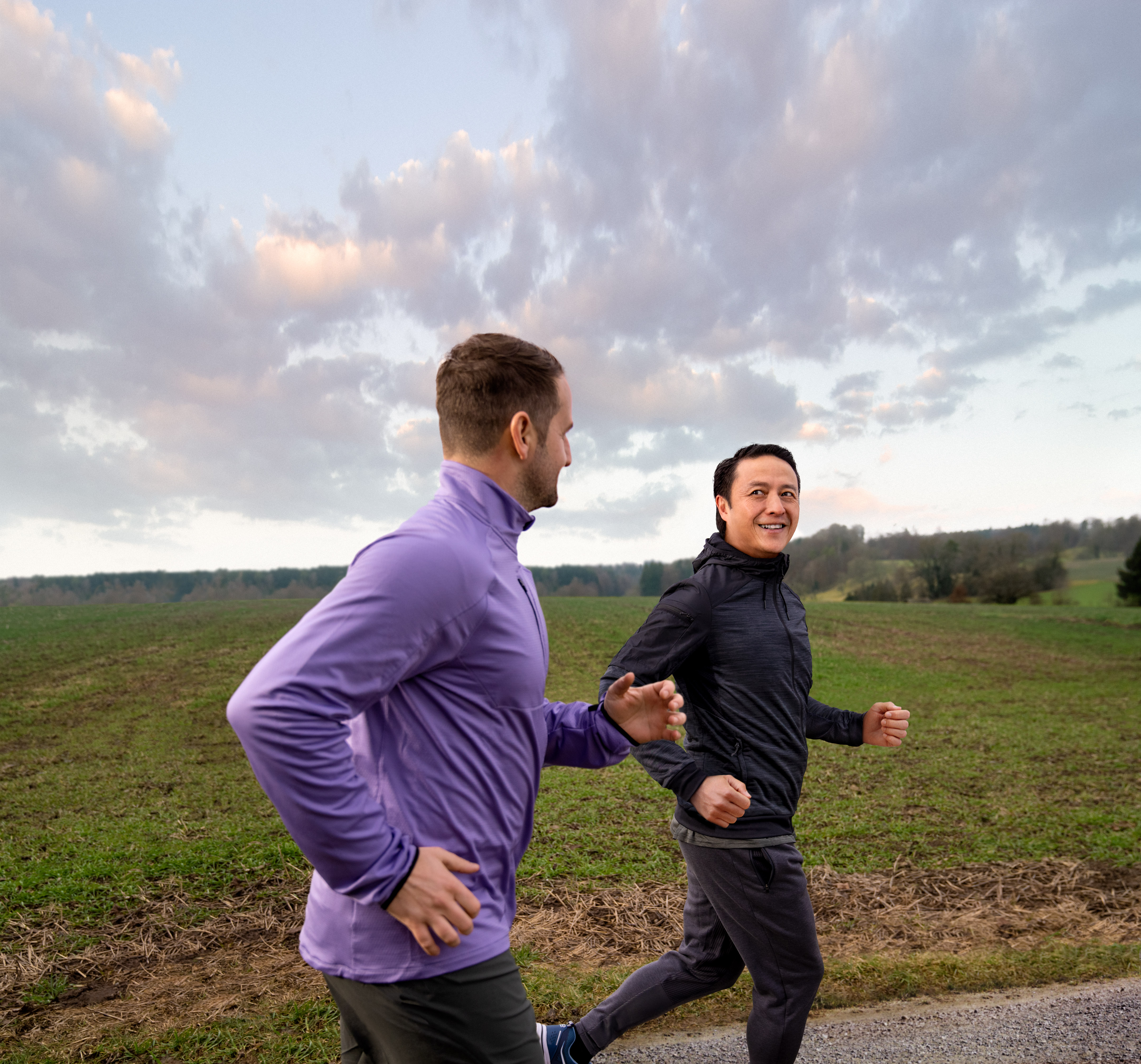 2-Men-Jogging-Phonak-Audeo-Fit.jpg