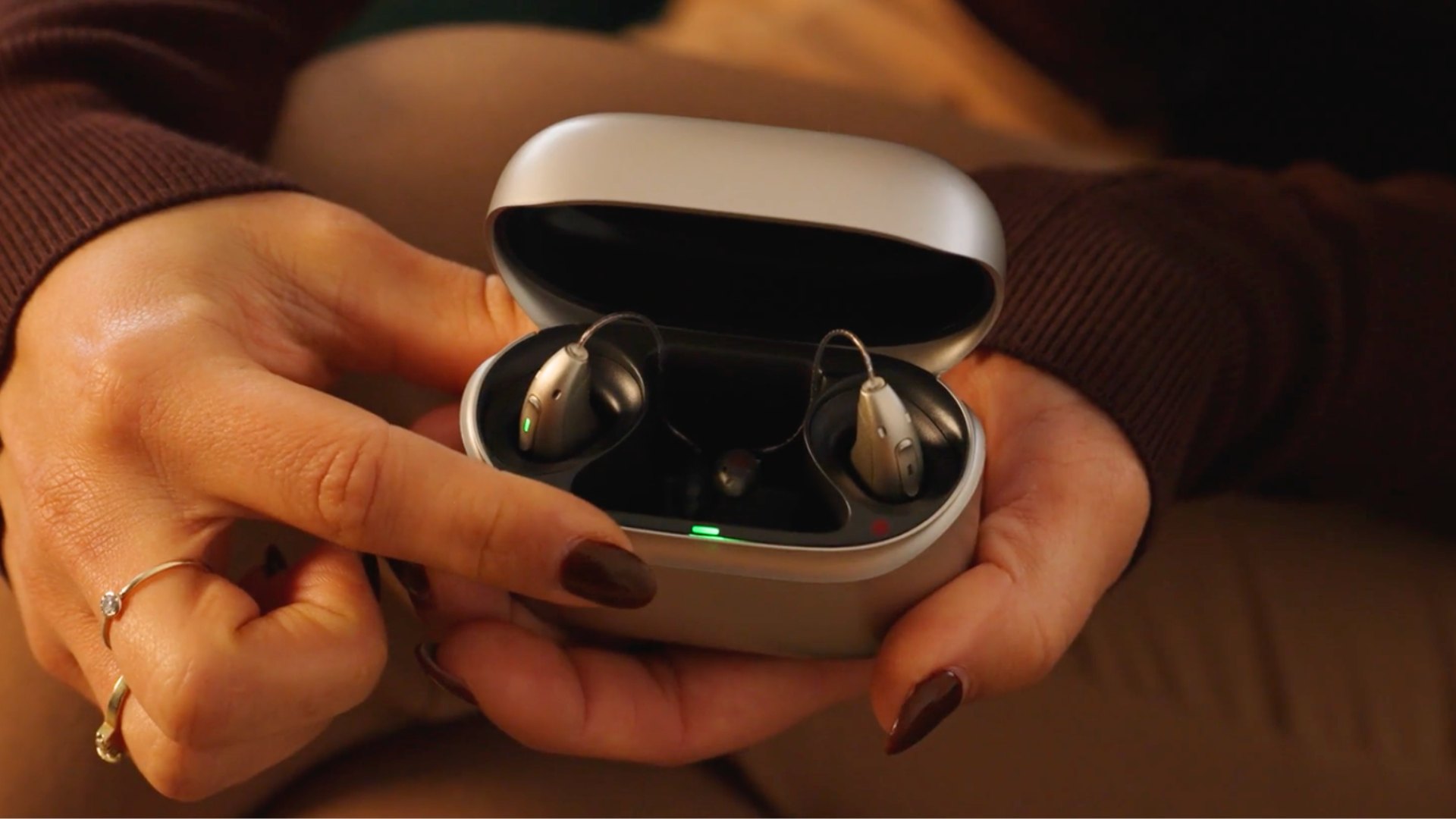 What’s new in hearing aid technology for 2025?.webp