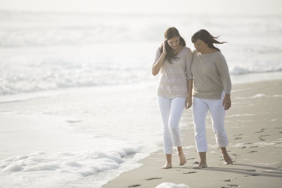 tinnitus-walk-beach.jpg