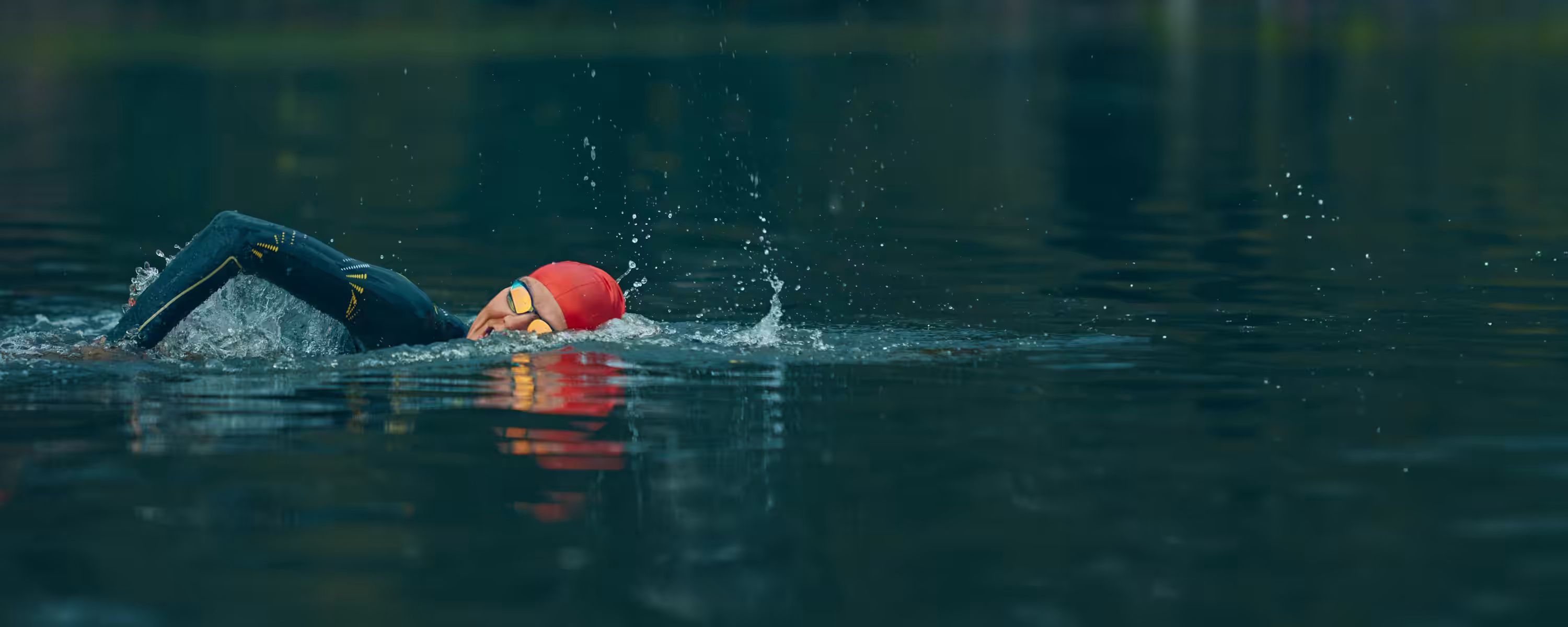 10 Swimming ear plugs.avif