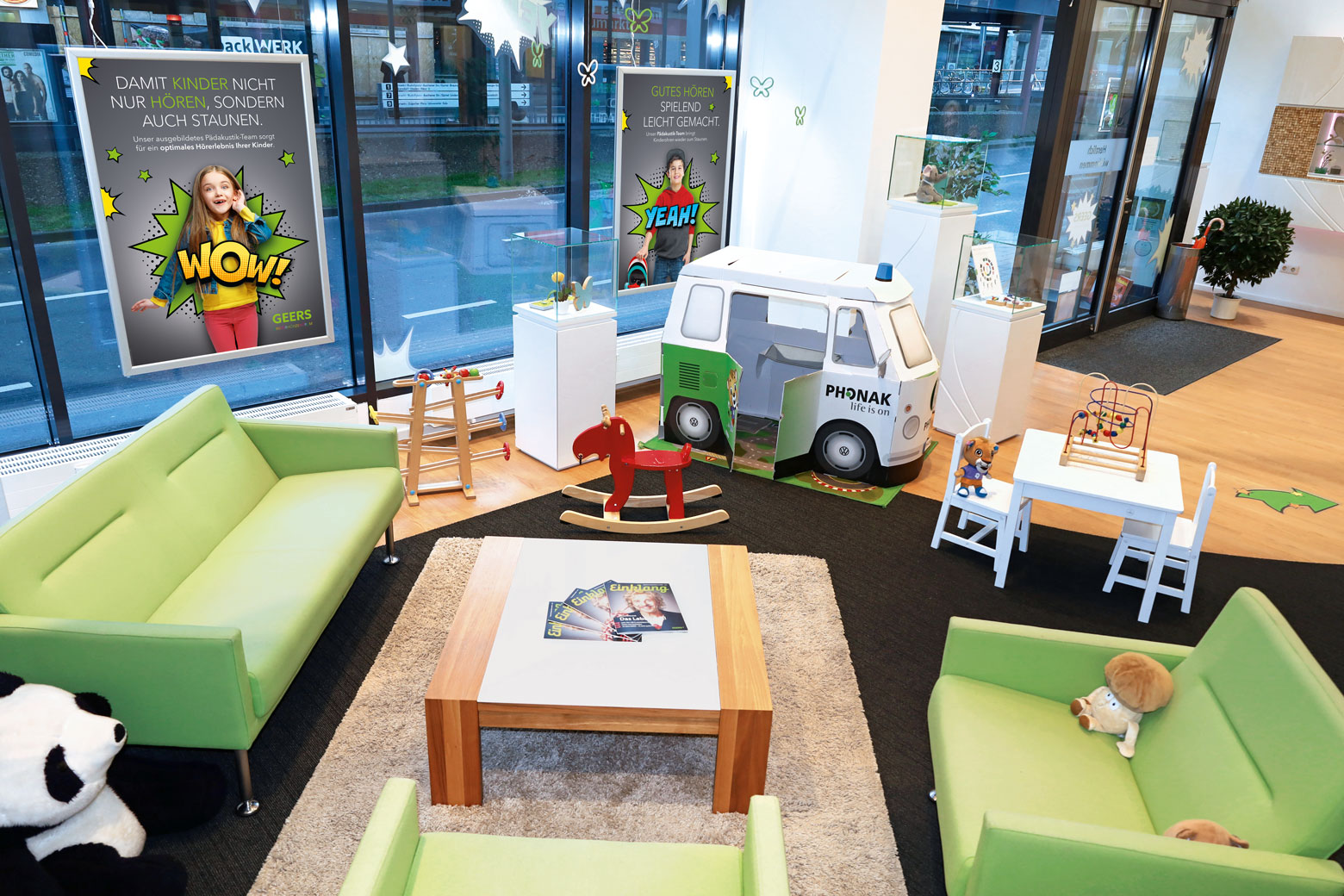 ge212100_broschuere_kinderhoerzentrum_khzko╠eln_lo_2.jpg