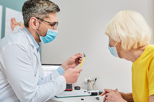 doctor-wearing-a-medical-mask-500.jpg