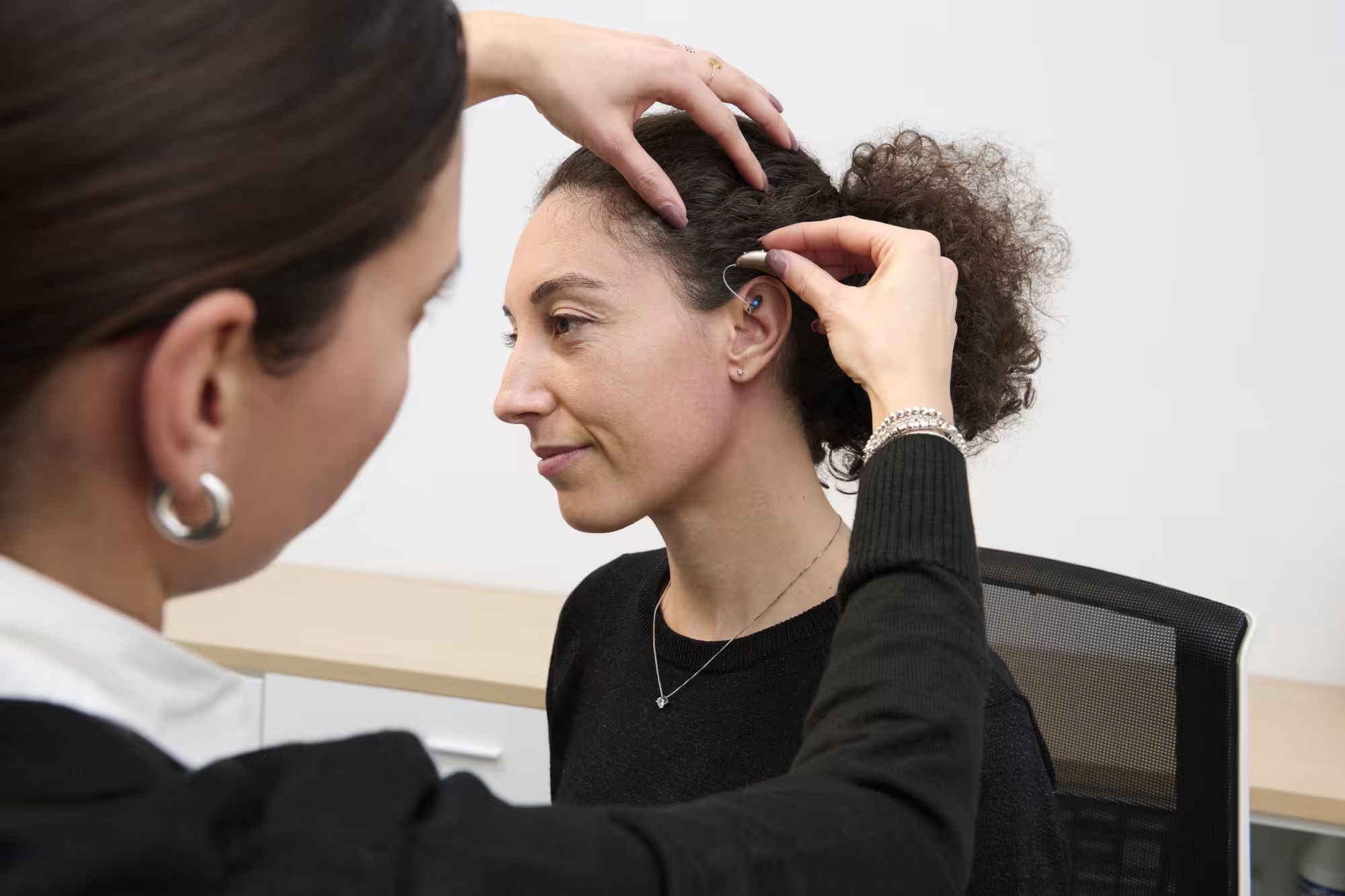 27. How long does it take to adjust to hearing aids.avif