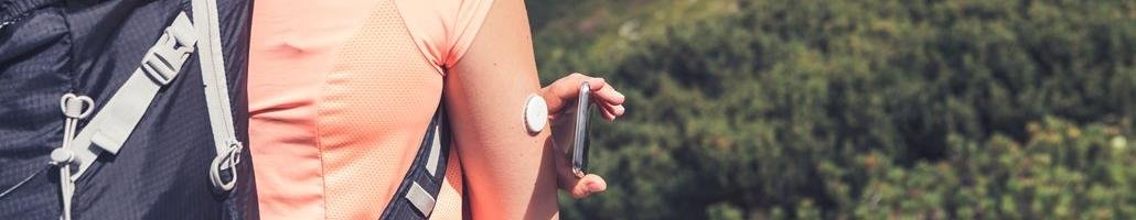 vrouw-met-diabetes-doet-aan-sport-in-de-bergen-1030.jpg