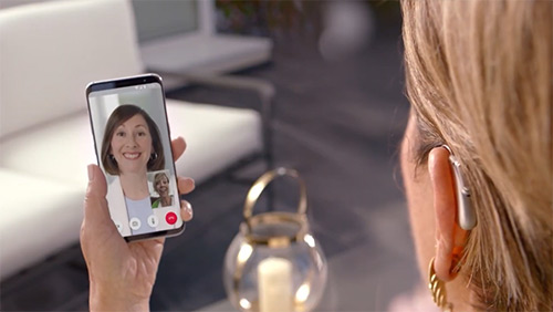 remote-fitting_video-call.jpg
