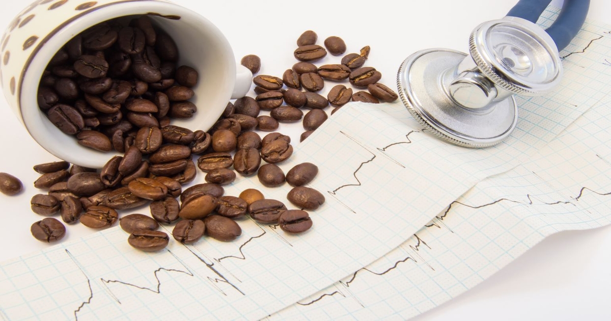 Heavy coffee drinkers with hypertension face increased risk of CVD