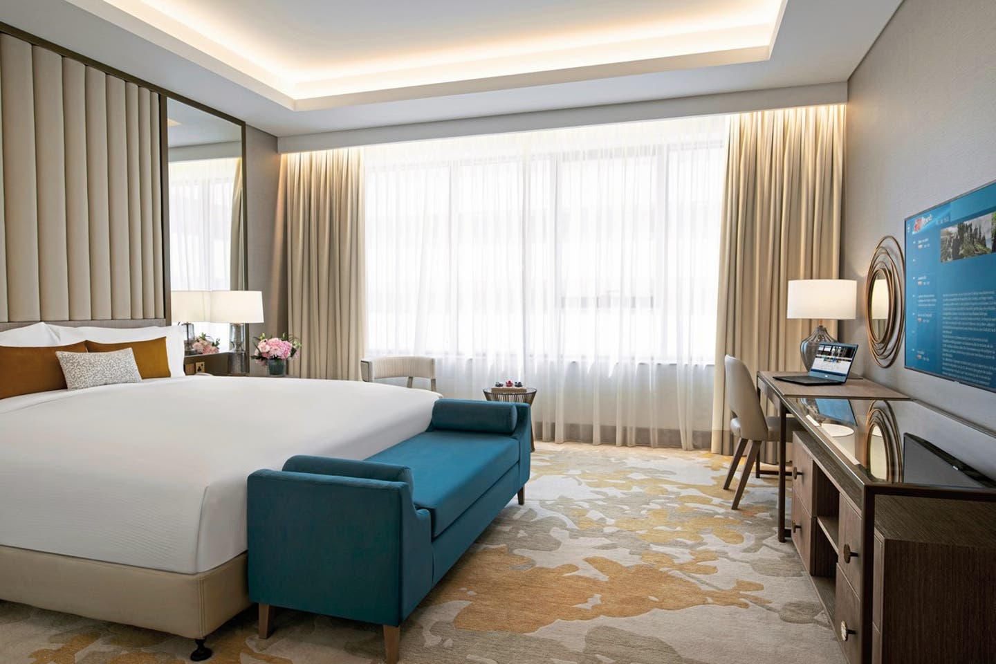 Wohnbeispiel One Bedroom Suite City View