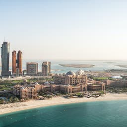 vae-abu-dhabi-g-499512738.jpg